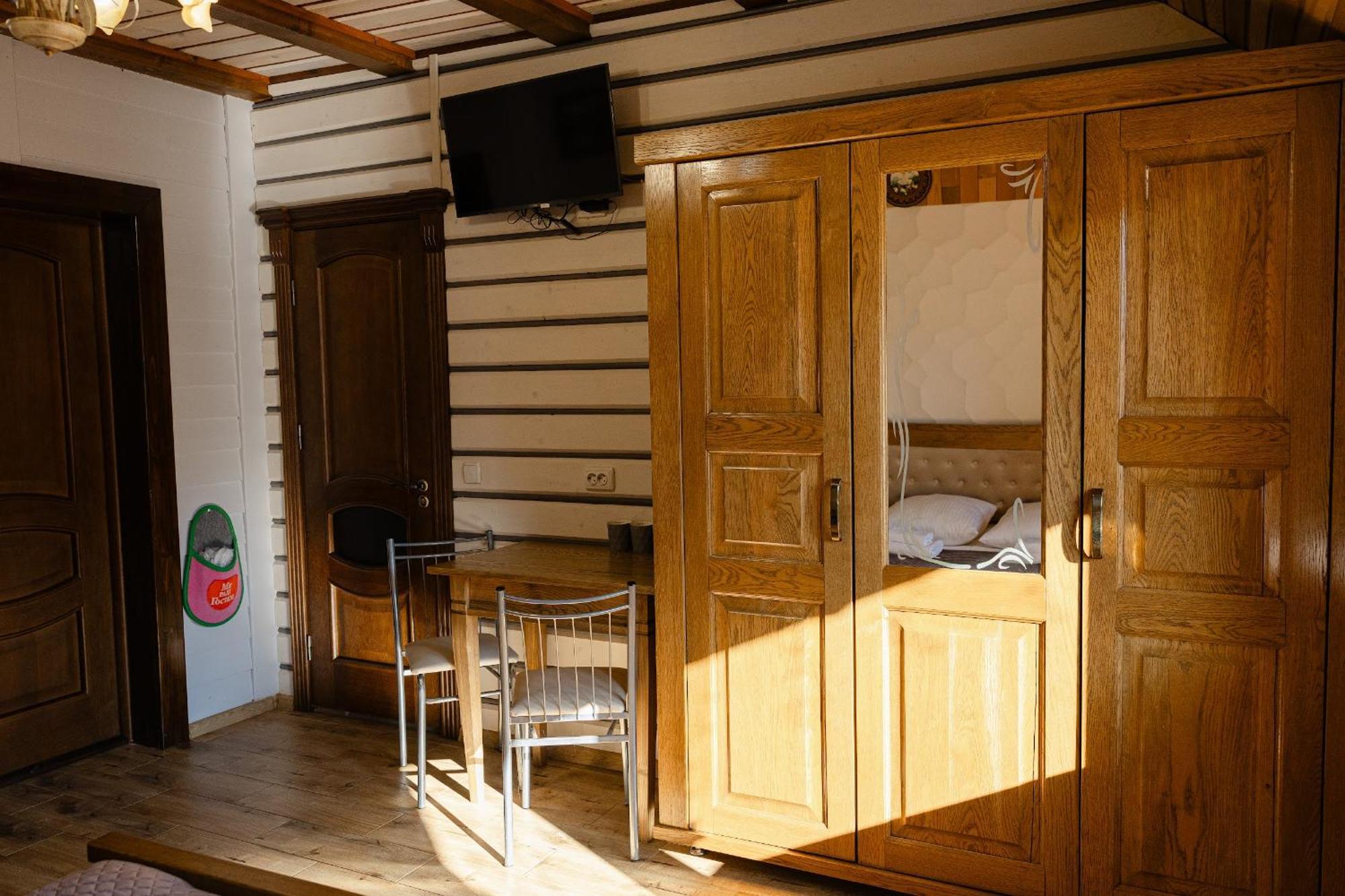 Hotel Zatyshok Nad Prutom Bukovel Esterno foto